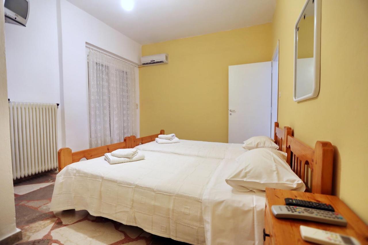 Maria Apartments Asíni Esterno foto