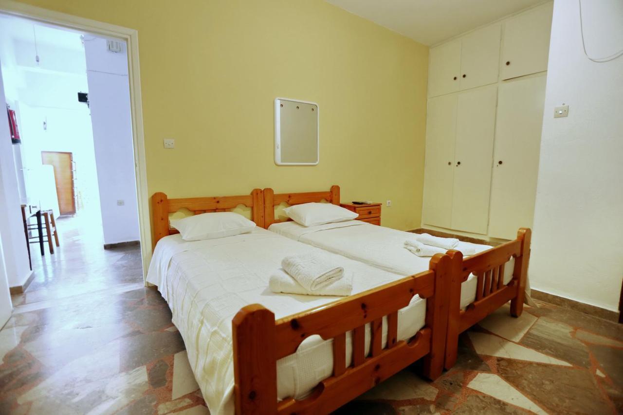 Maria Apartments Asíni Esterno foto